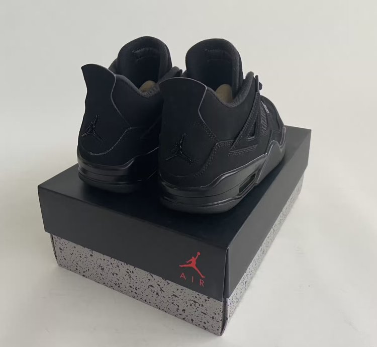 Air Jordan 4 Retro " Black Cat " Classic