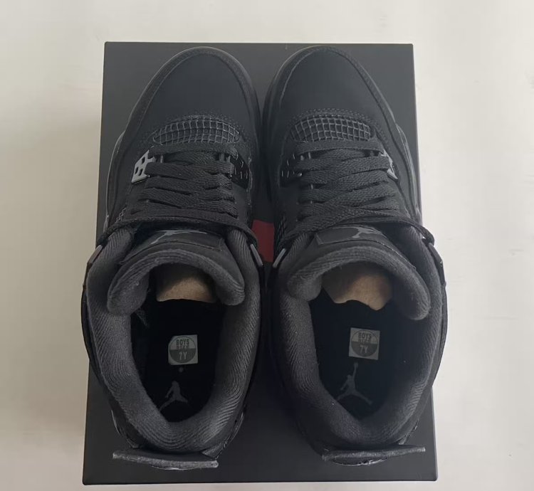 Air Jordan 4 Retro " Black Cat " Classic