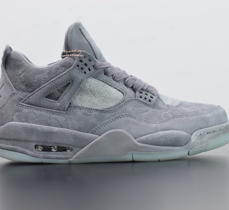 KAWS x Air Jordan 4 Retro ' Cool Grey ' 930155-003