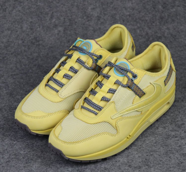 Nike Air Max 1 Travis Scott Cactus Jack Saturn Gold