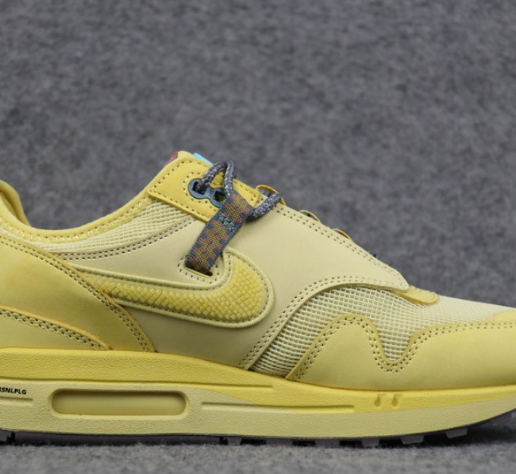 Nike Air Max 1 Travis Scott Cactus Jack Saturn Gold
