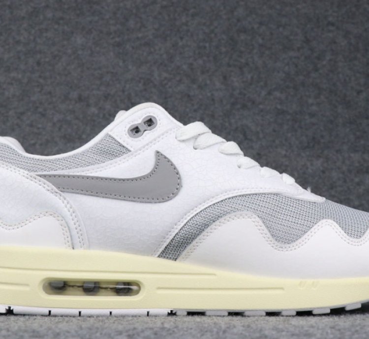 Nike Air Max 1 Patta Waves White