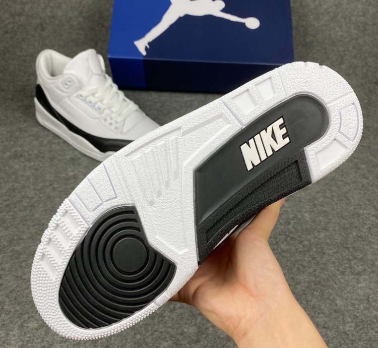 Nike Air Jordan 3 Retro Fragment