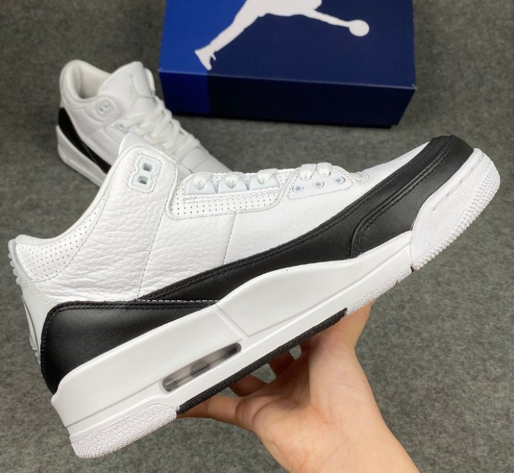 Nike Air Jordan 3 Retro Fragment