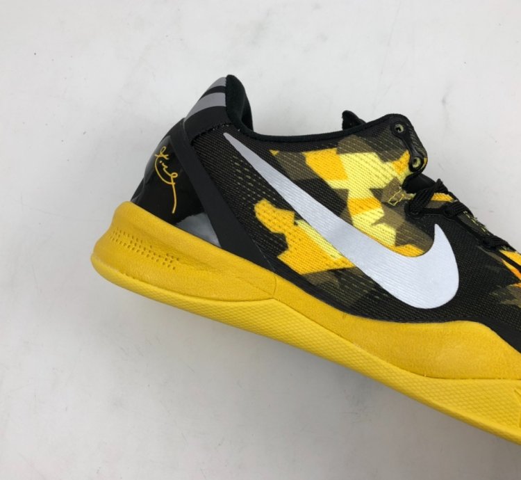 260 NK Kobe 8 System 555286-077