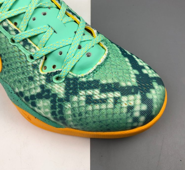 260 NK Kobe 8 System 555035-304