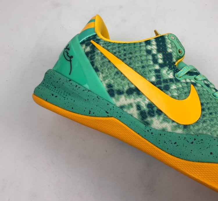 260 NK Kobe 8 System 555035-304
