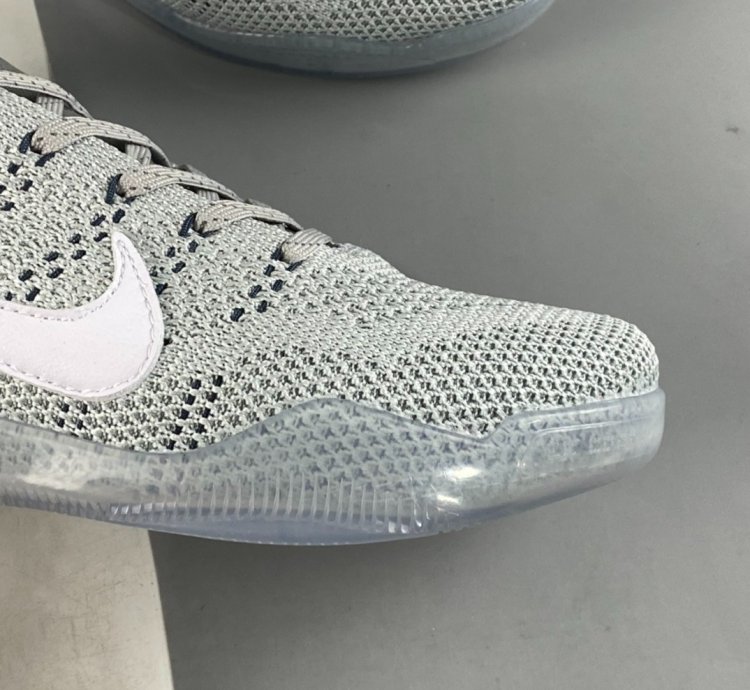P240 Nk Kobe 11 Elite Low Pale Horse R824463-443