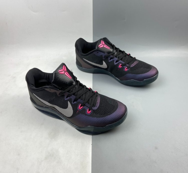 P240 Nk Kobe 11 EM Low lnvisibility Cloak 836183-005