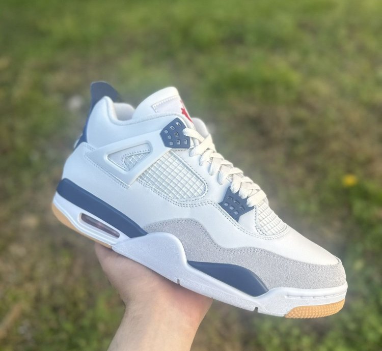 Jordan 4 SB Navy Size 11