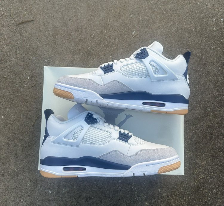 Jordan 4 SB Navy Size 11