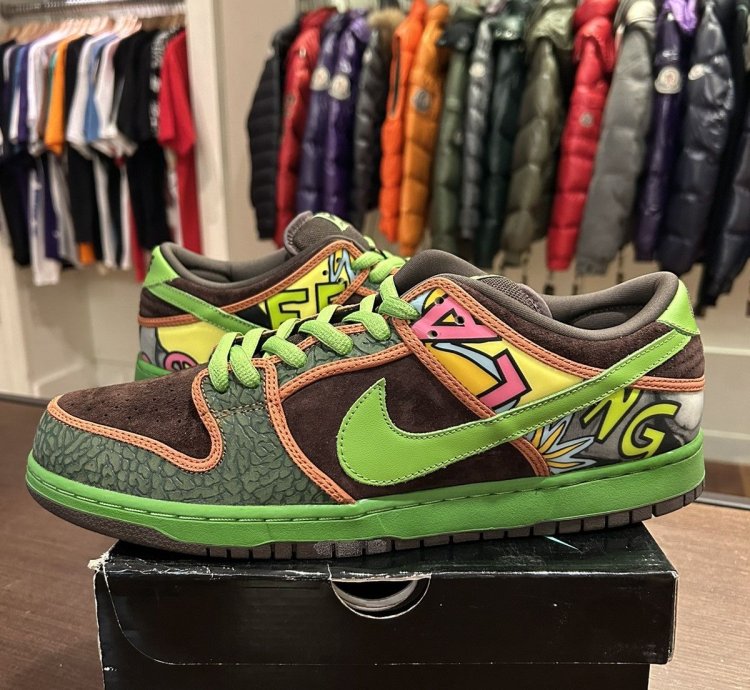 Nike SB Dunk Low De La Soul (2015)