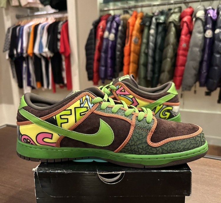 Nike SB Dunk Low De La Soul (2015)