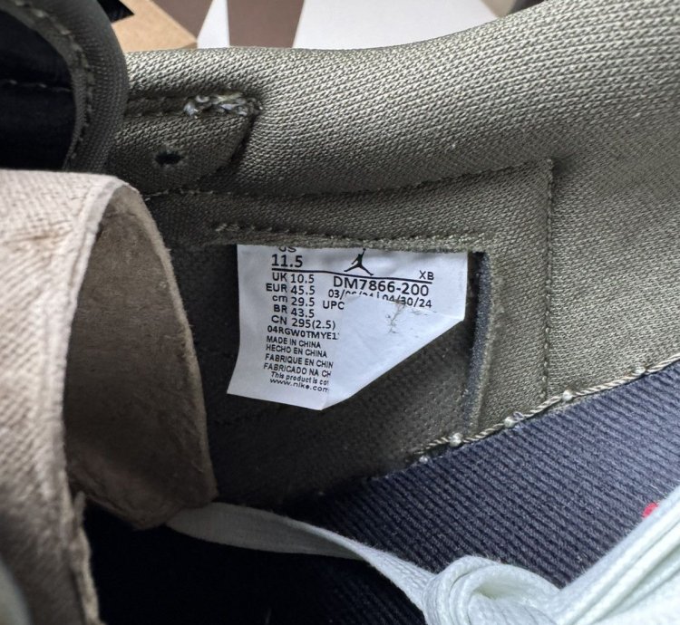 Travis Scott Jordan 1 Low Medium Olive