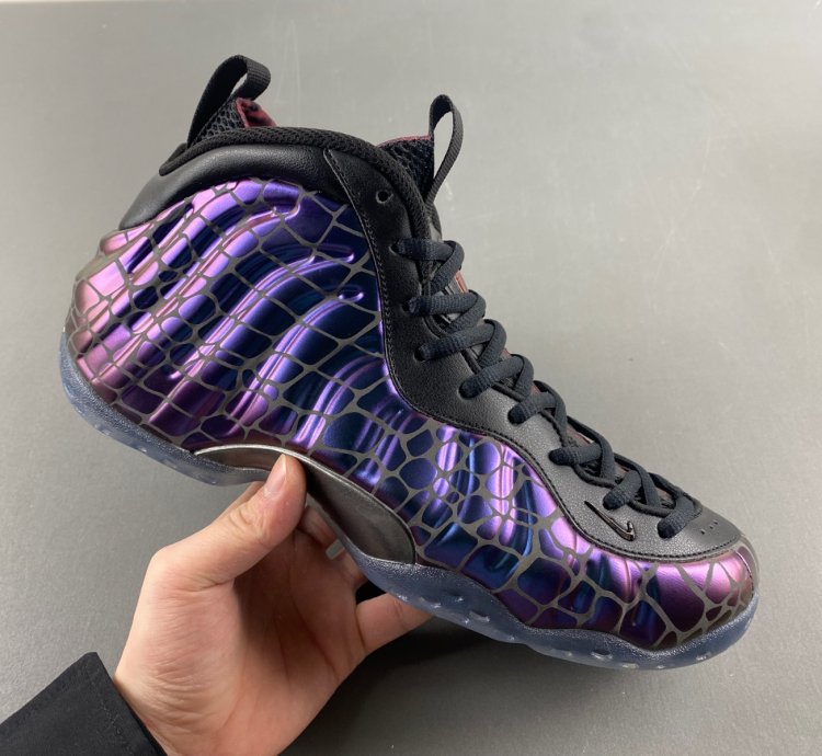 Nike Air Foamposite One Tekken 8 Kazuya Mishima - FQ9050-400