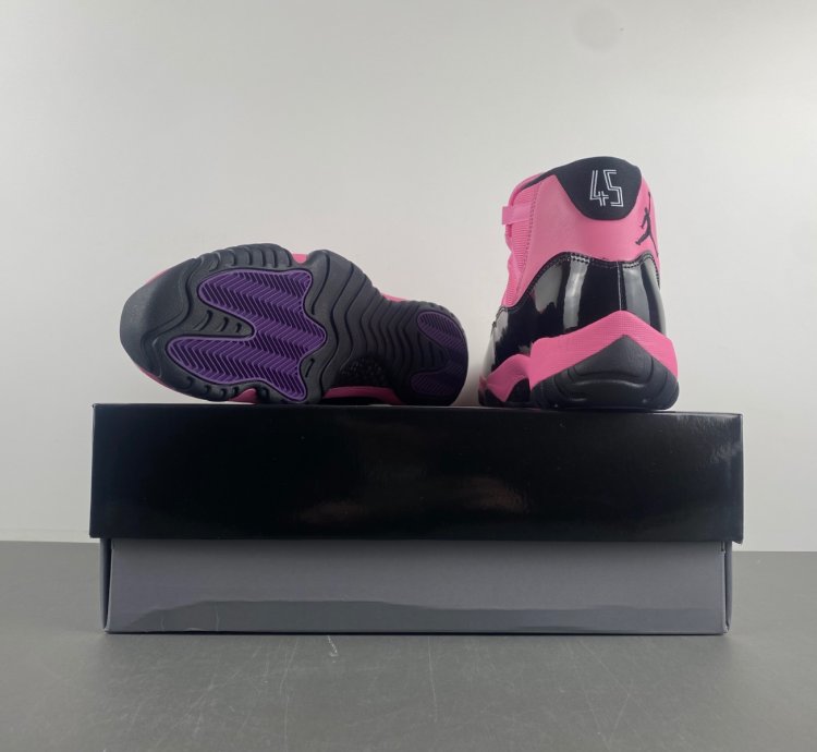Air jordan 11  Black Powder Mid - CT8012-500