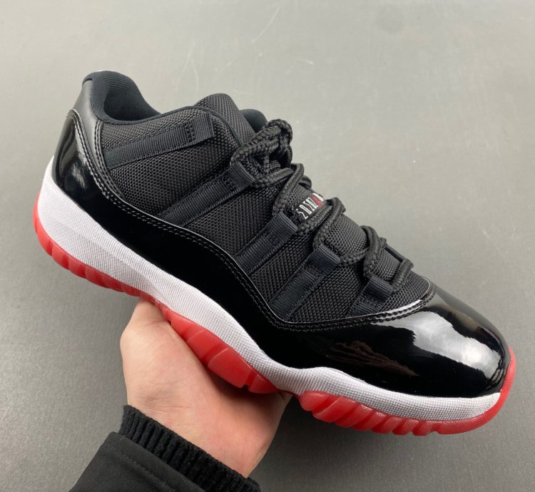 Air Jordan 11 Retro Low 2025 Bred - FV5104-006