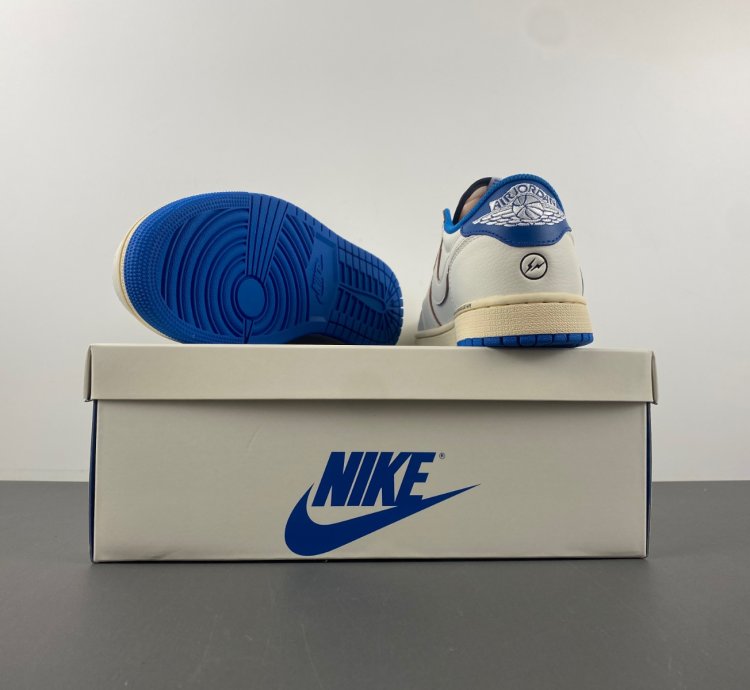 Jordan 1 Retro Low OG SP Fragment Travis Scott - DM7866-104