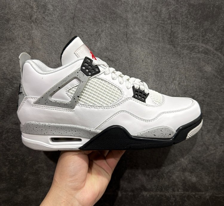 Air Jordan 4 ”White Cement ”840606-192