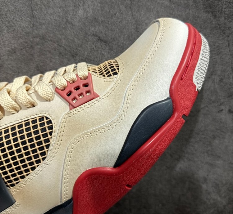 Air Jordan 4 Retro AQ9129-105