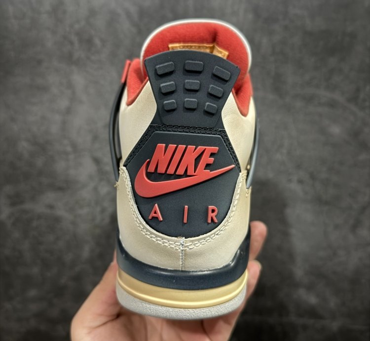 Air Jordan 4 Retro AQ9129-105