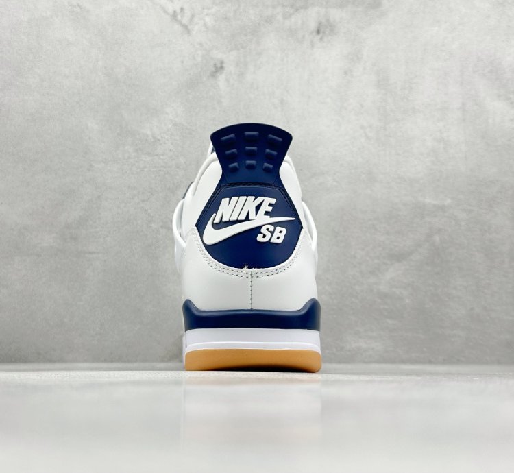 Air Jordan 4 Retro DR5415-100