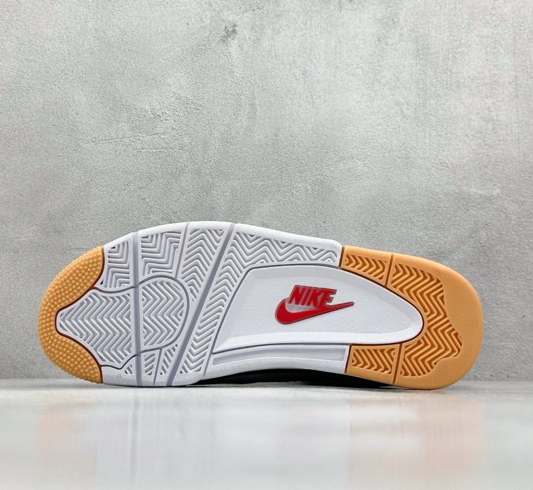 Air Jordan 4 Retro DR5415-100