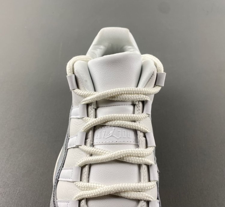 Air Jordan 11 Low Year of the Snake - HQ7000-001