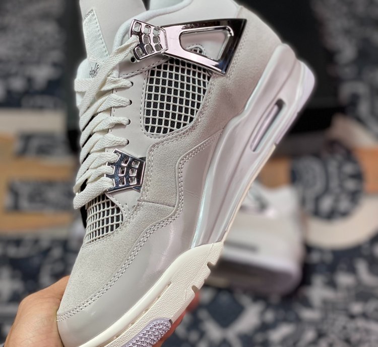 Air Jordan 4 Retro ”Light Iron Ore” AQ9129-001
