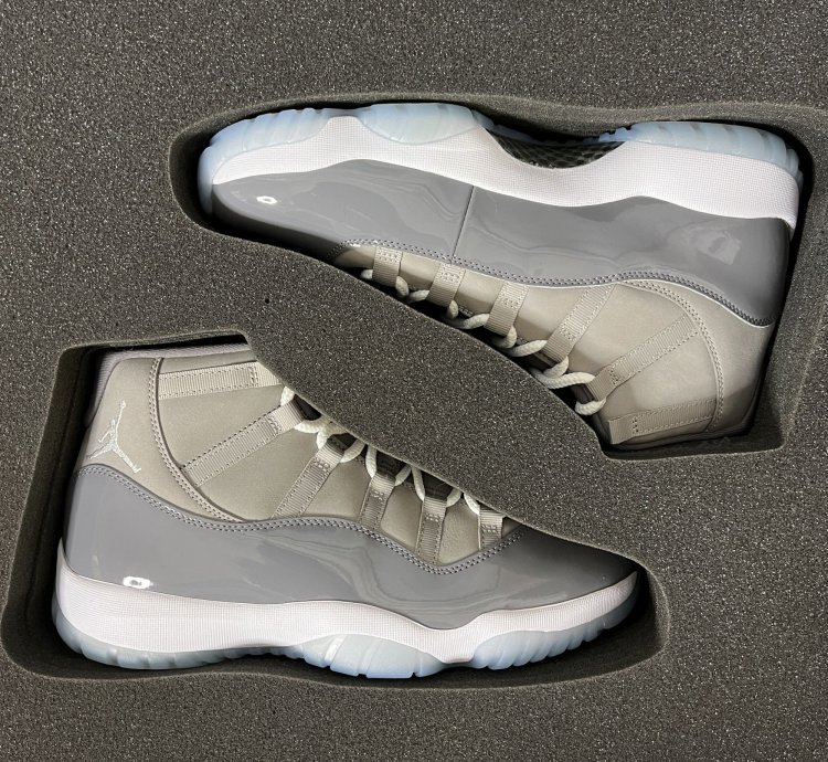 2021 Jordan 11 Cool Grey Special Corporate Briefcase Set-Up