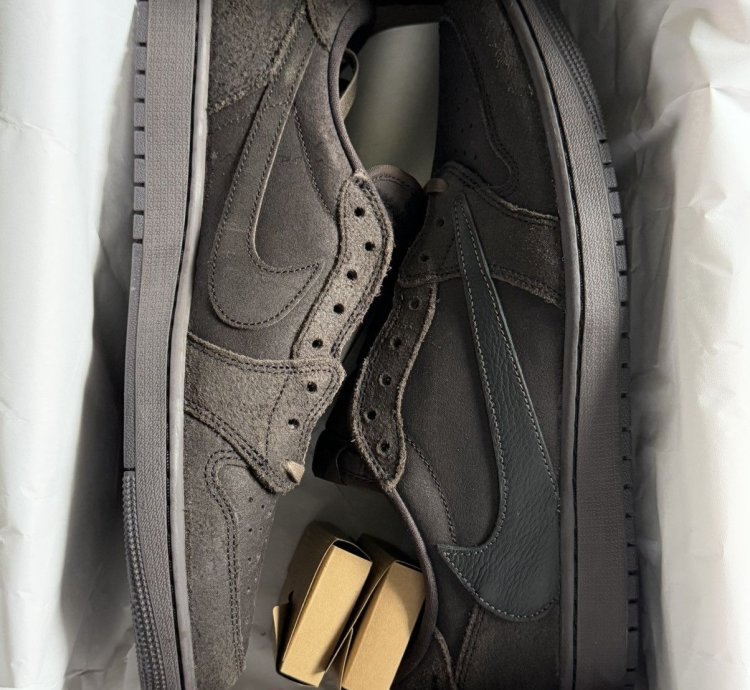 Air Jordan 1 Low Travis Scott Velvet Brown