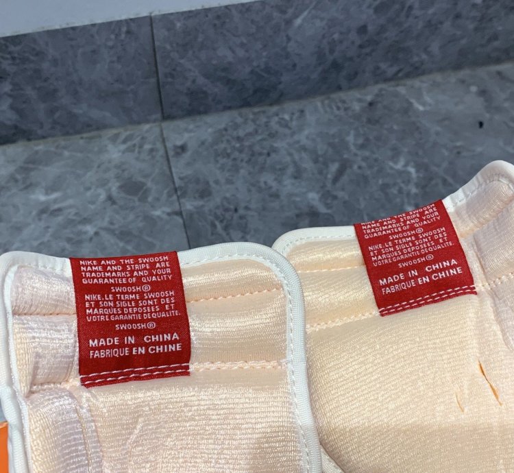 Air Jordan 1 Retro High OG Chicago Lost and Found