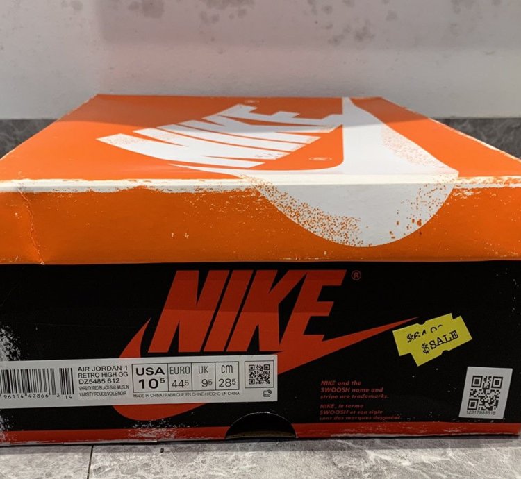 Air Jordan 1 Retro High OG Chicago Lost and Found