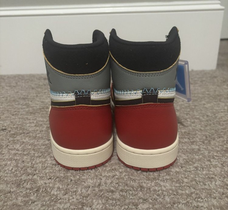 Air Jordan 1 Retro High OG SP Union Shadow