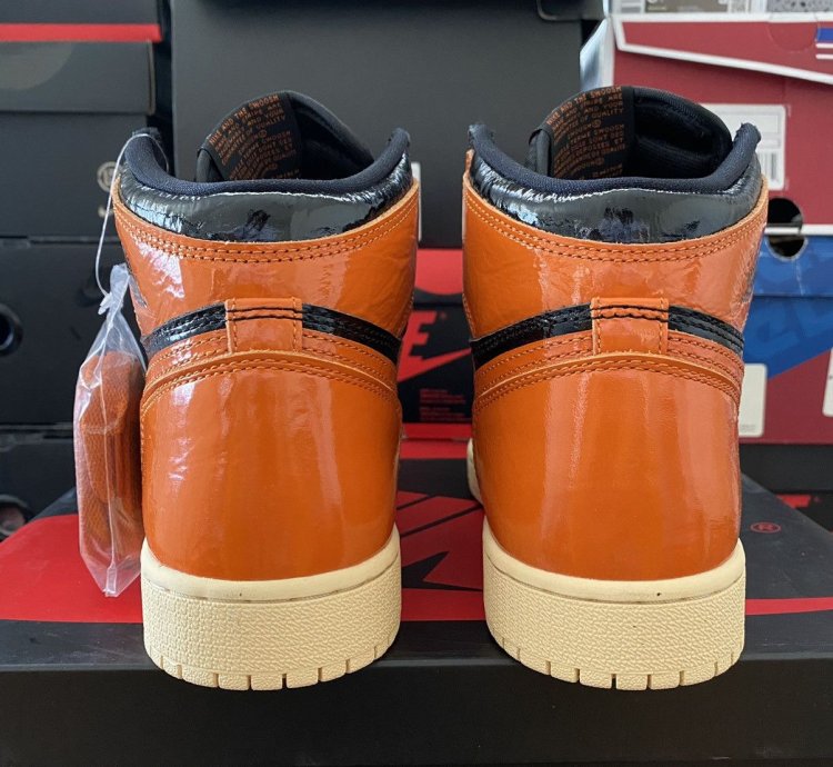 Air Jordan 1 Retro High Shattered Backboard 3 0 GS Size 7Y