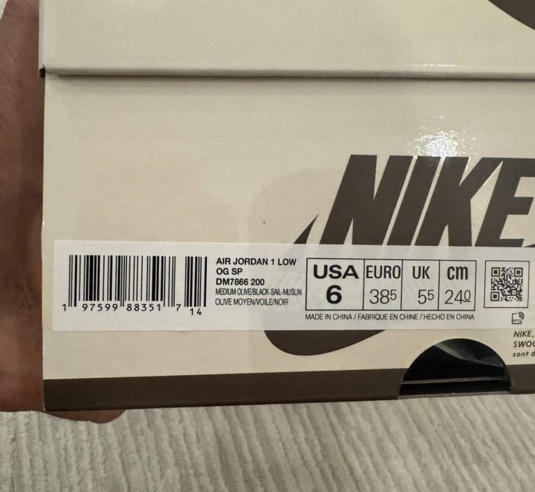 Air Jordan 1 Retro Low Travis Scott Medium Olive US 6