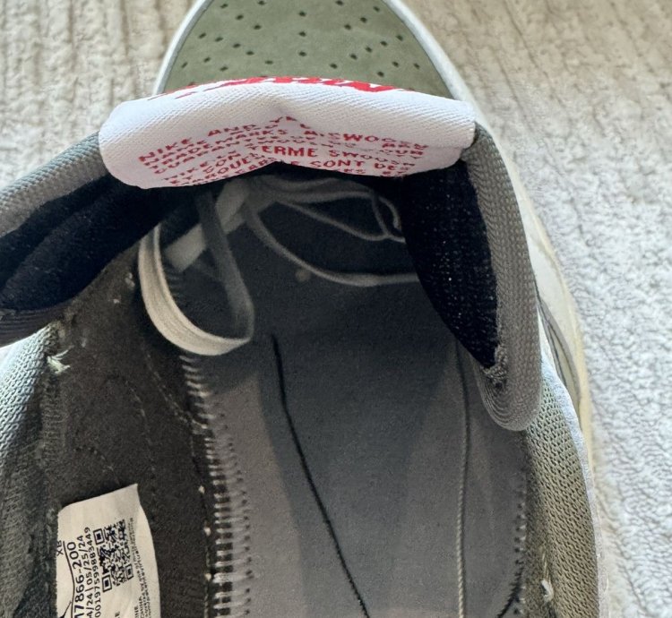 Air Jordan 1 Retro Low Travis Scott Medium Olive US 9 5