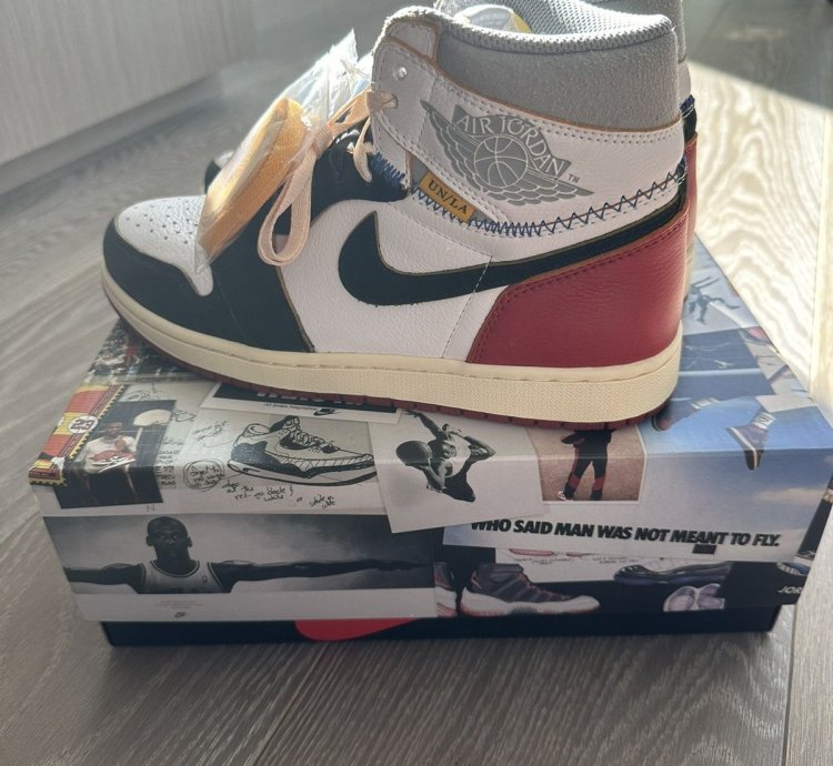 Air Jordan 1 Retro Union Black Toe