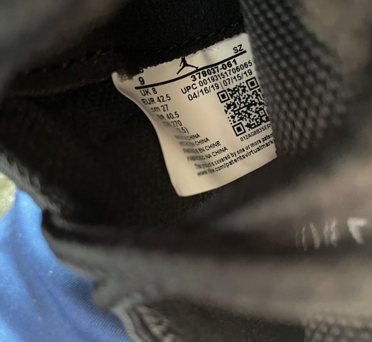 Air Jordan 11 Bred 2019