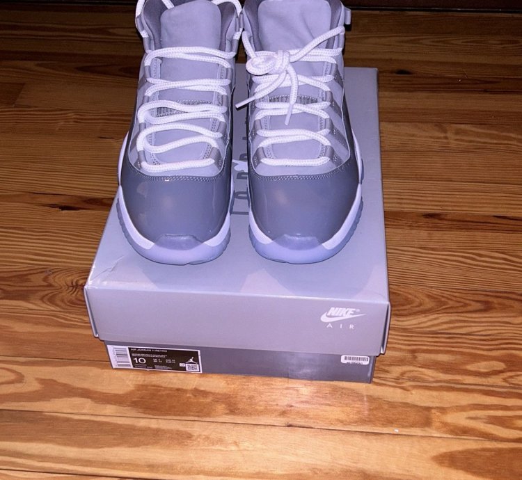 Air Jordan 11 Cool Grey