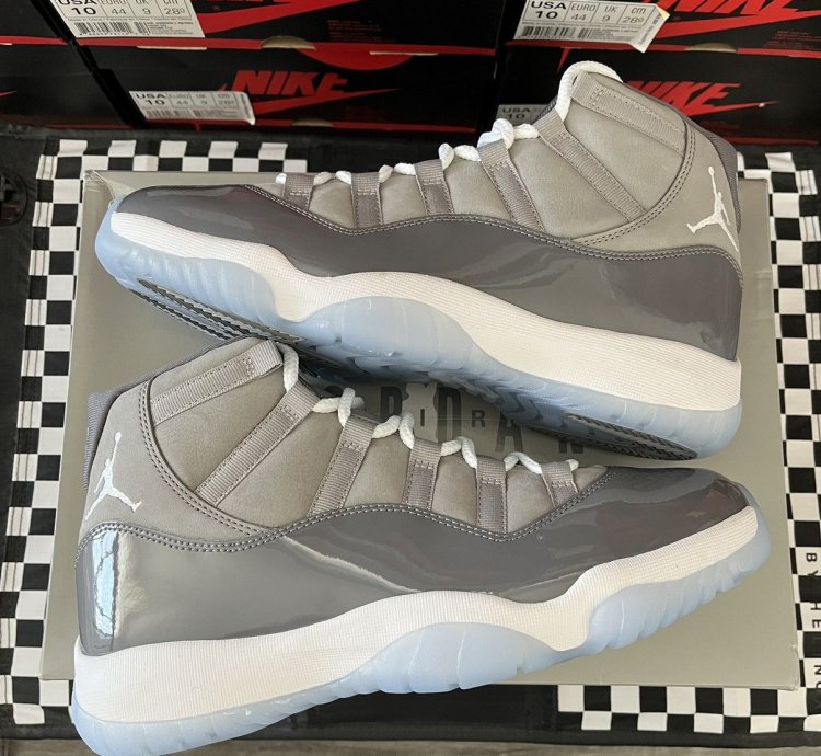 Air Jordan 11 Retro Cool Grey 2021 CT8012-005 Size 10