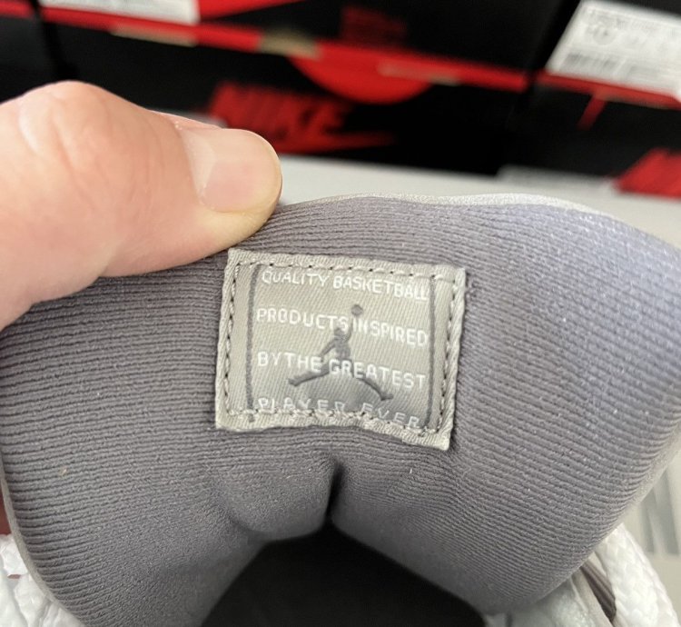 Air Jordan 11 Retro Cool Grey 2021 CT8012-005 Size 10