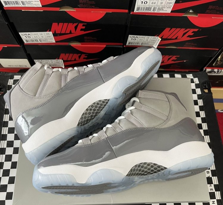 Air Jordan 11 Retro Cool Grey 2021 CT8012-005 Size 10 5