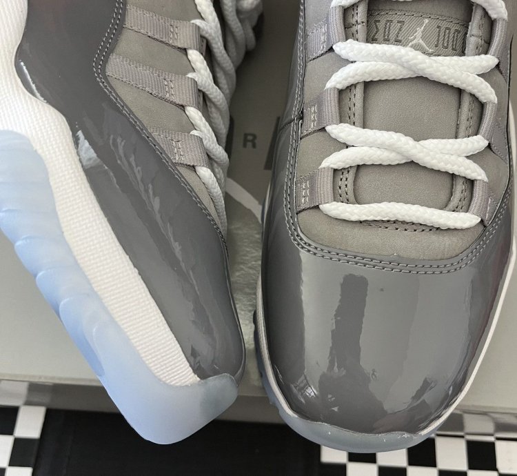 Air Jordan 11 Retro Cool Grey 2021 CT8012-005 Size 7 5