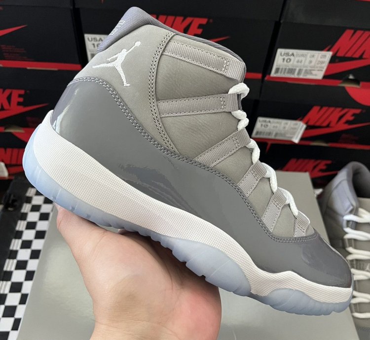 Air Jordan 11 Retro Cool Grey 2021 CT8012-005 Size 7 5