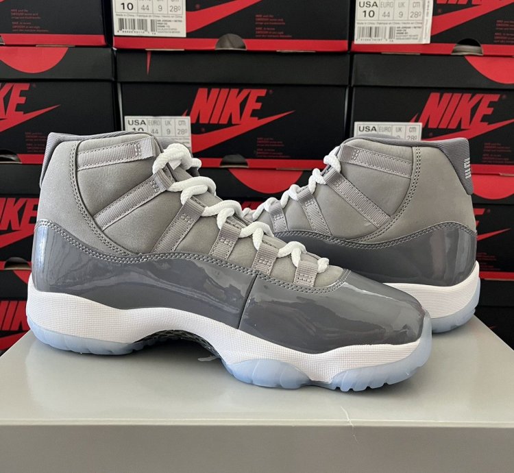 Air Jordan 11 Retro Cool Grey 2021 CT8012-005 Size 7 5
