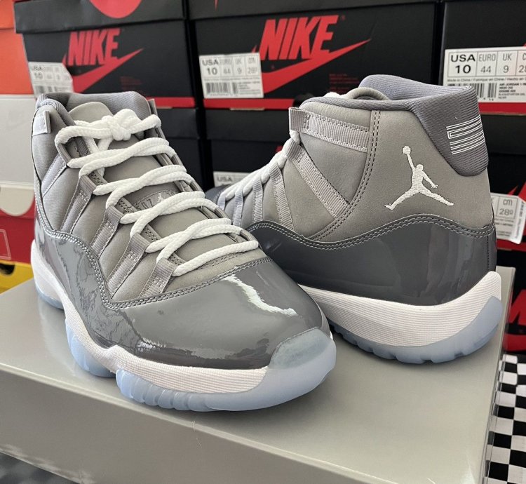 Air Jordan 11 Retro Cool Grey 2021 CT8012-005 Size 7 5