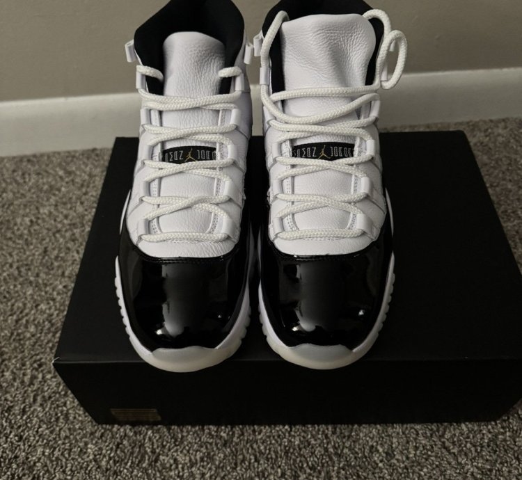 Air Jordan 11 Retro Gratitude