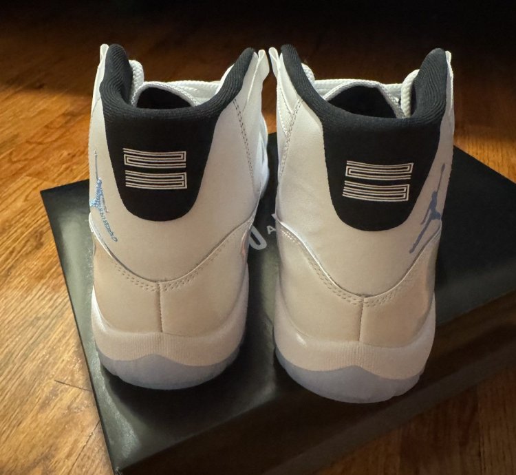 Air Jordan 11 Retro Legend Blue Columbia size 10 5 2024