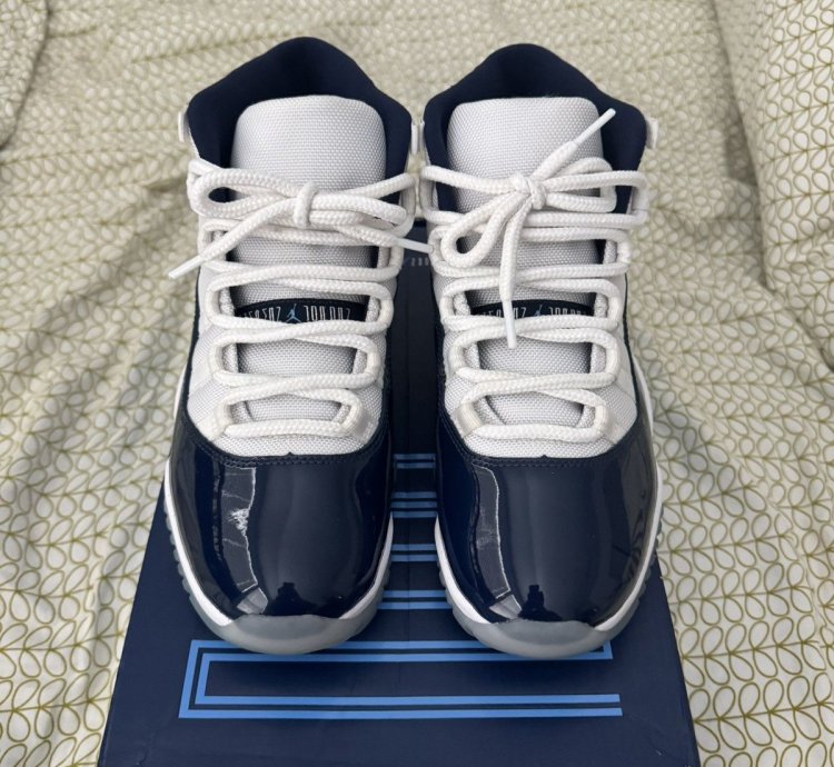 Air Jordan 11 Retro Win Like 82